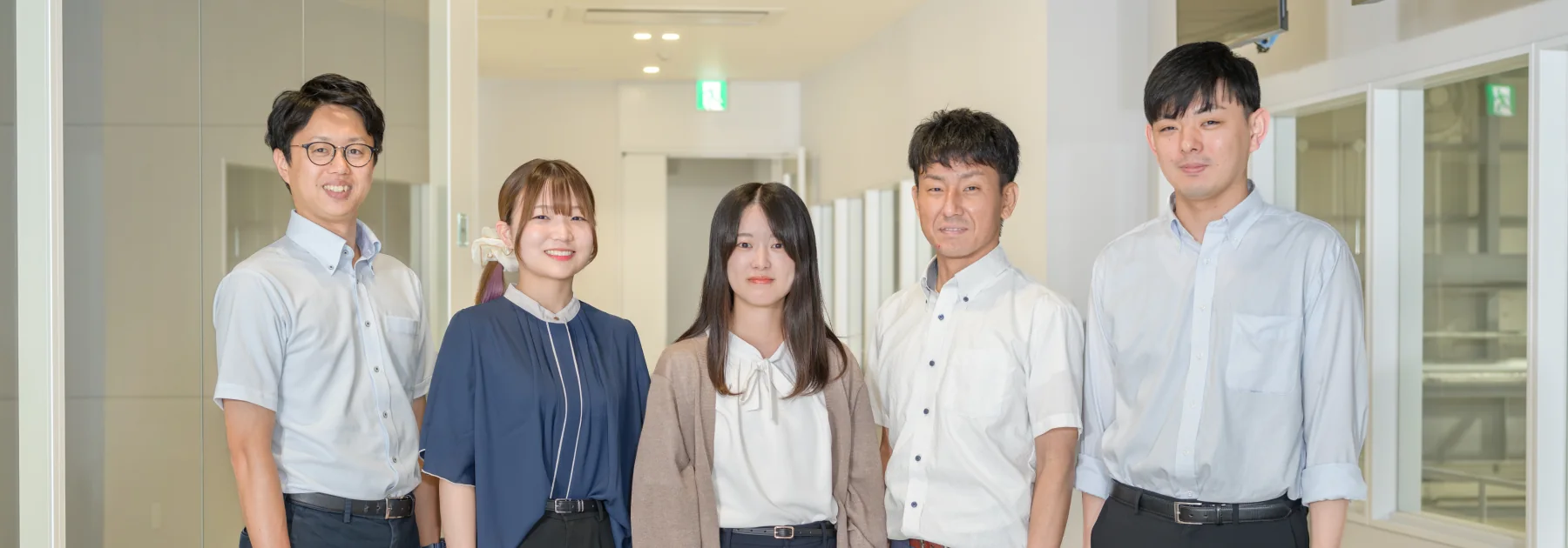 社員の打ち合わせ風景