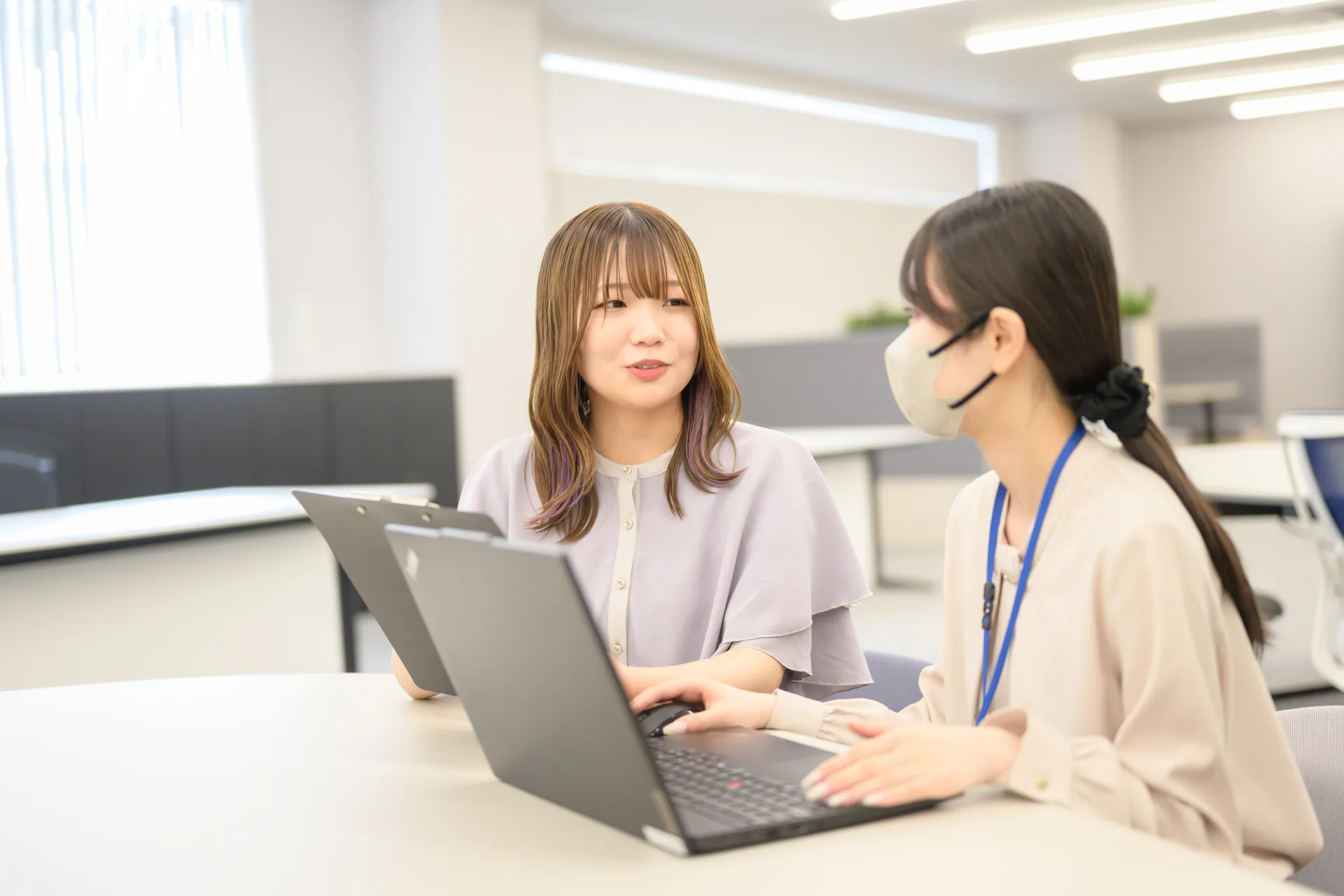 若手社員のコミュニケーション